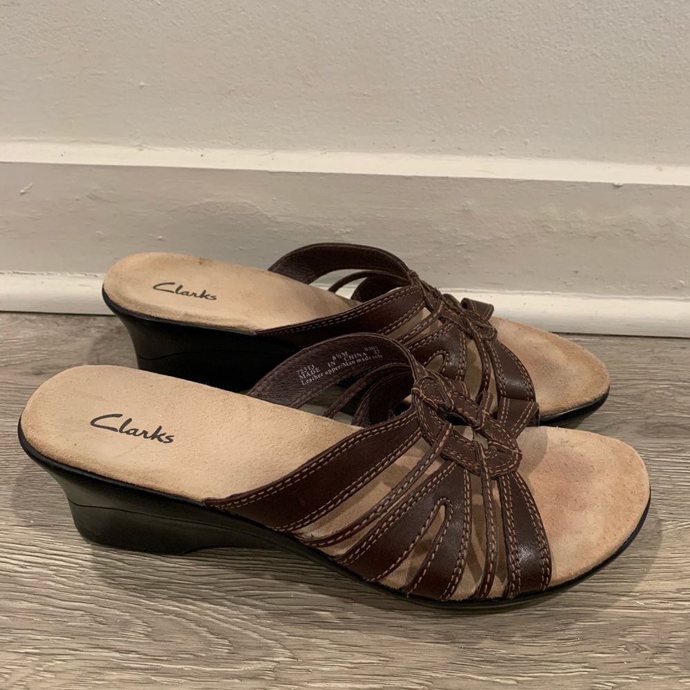 Clarks Leather Strap Wedge Sandals Size 8.5